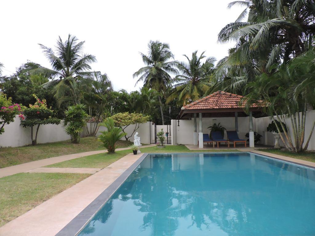 The Lagoon Villa Kurana Katunayaka Exterior photo