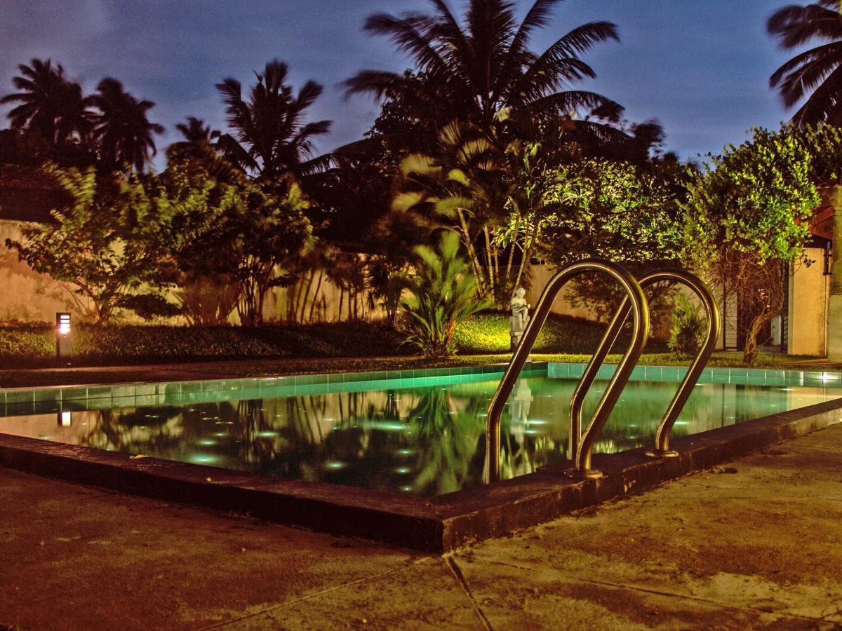 The Lagoon Villa Kurana Katunayaka Exterior photo